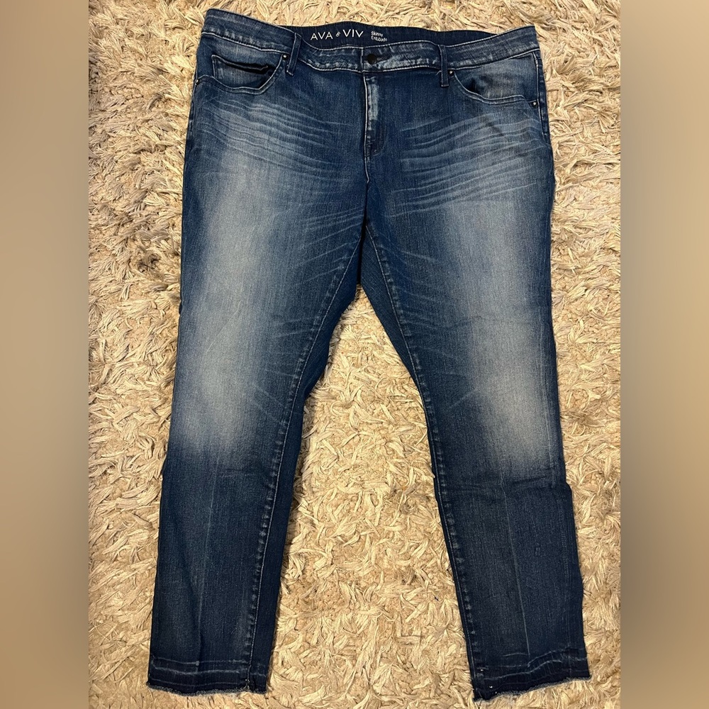 Ava & Viv Power Stretch Mid Rise Raw Hem Skinny Jeans 20W Barn Chore Everyday